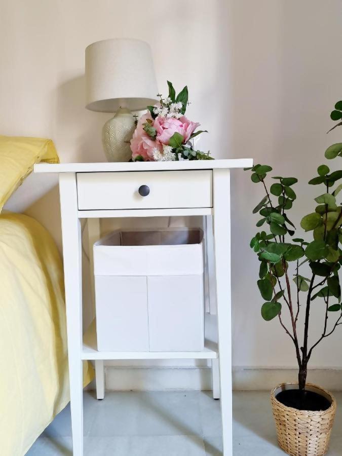 Hostfy Mercado De Triana Sevilla Kültér fotó