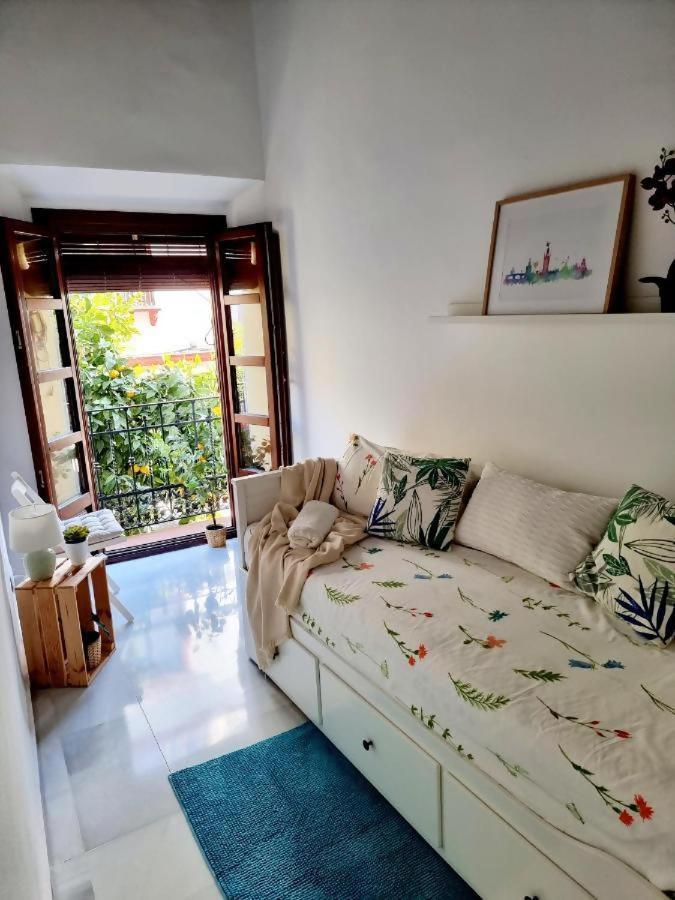Hostfy Mercado De Triana Sevilla Kültér fotó