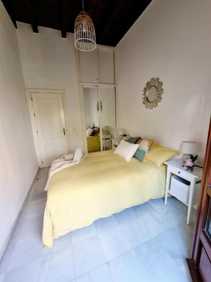 Hostfy Mercado De Triana Sevilla Kültér fotó