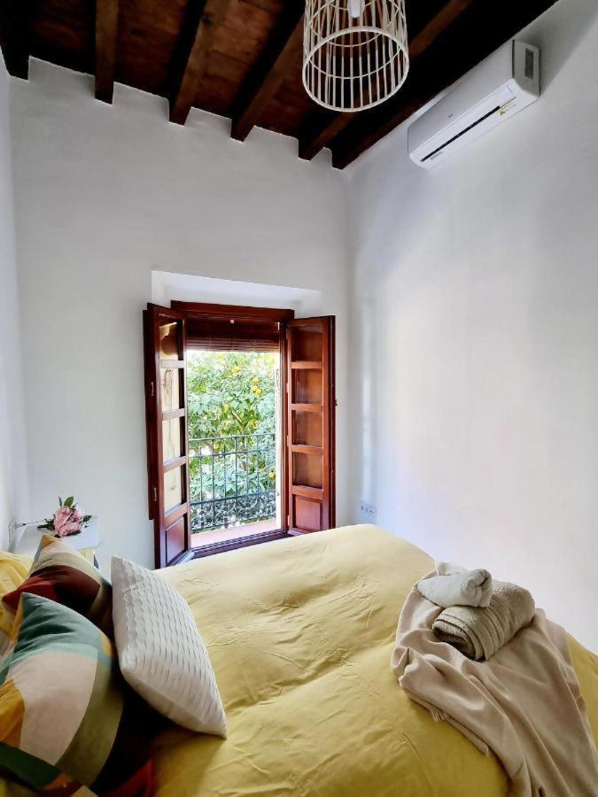 Hostfy Mercado De Triana Sevilla Kültér fotó