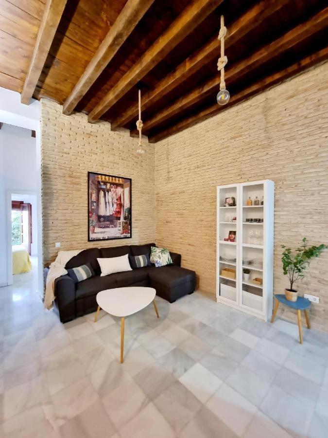Hostfy Mercado De Triana Sevilla Kültér fotó